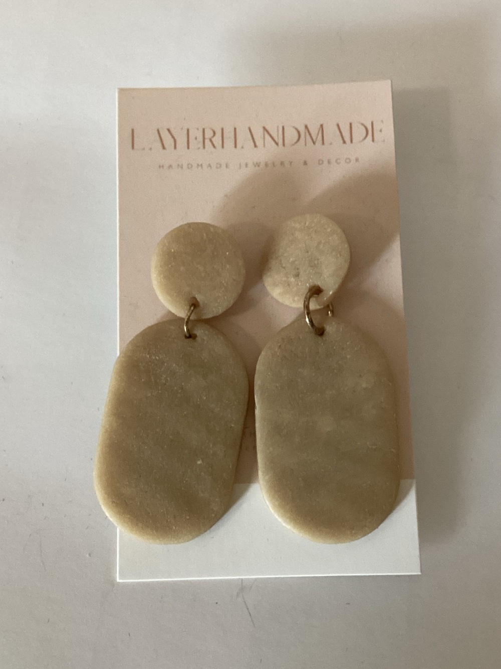 Layerhandmade‎ Beige Resin Drop Earrings